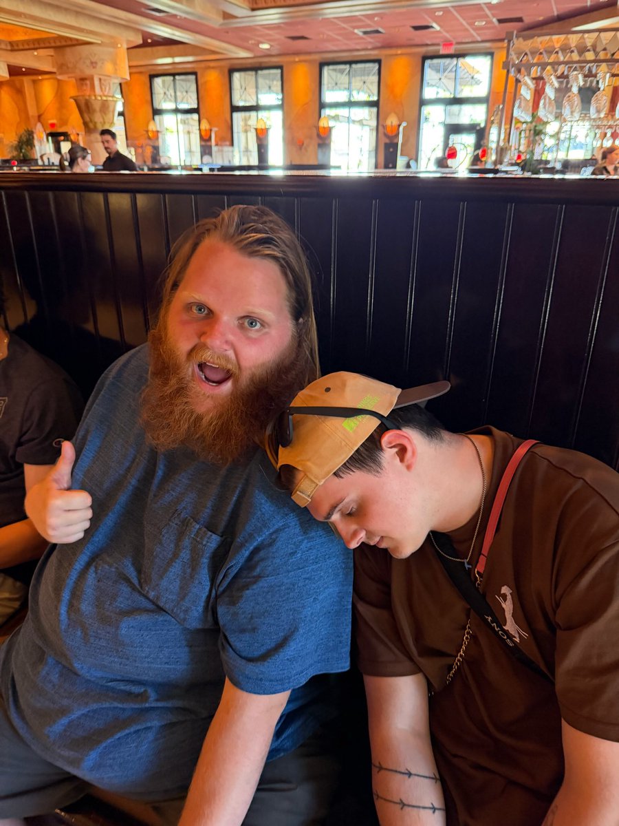 GhvstGG's tweet photo. little dump from vegas🫨 https://t.co/SZYDKQwuCq