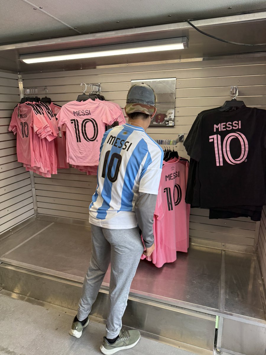 ShinKicker13's tweet image. Fanatics runs the #RSL team store, and apparently they think this is good optics.

Some fans seem less than impressed “this is supposed to be OUR house.” Others saying “business is business, hopefully they spend it on players.”

Thoughts?

#RSLvMIA