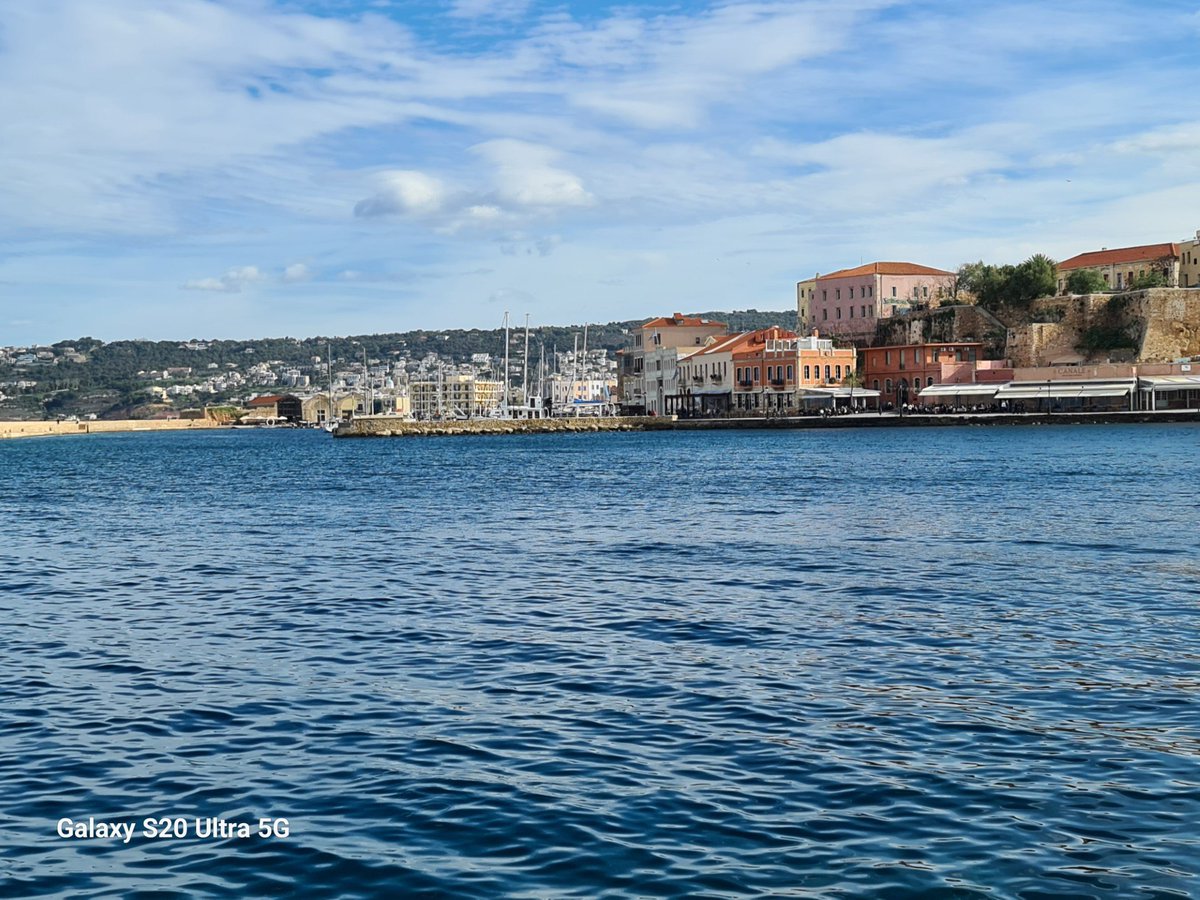 MariaKostis97 tweet media