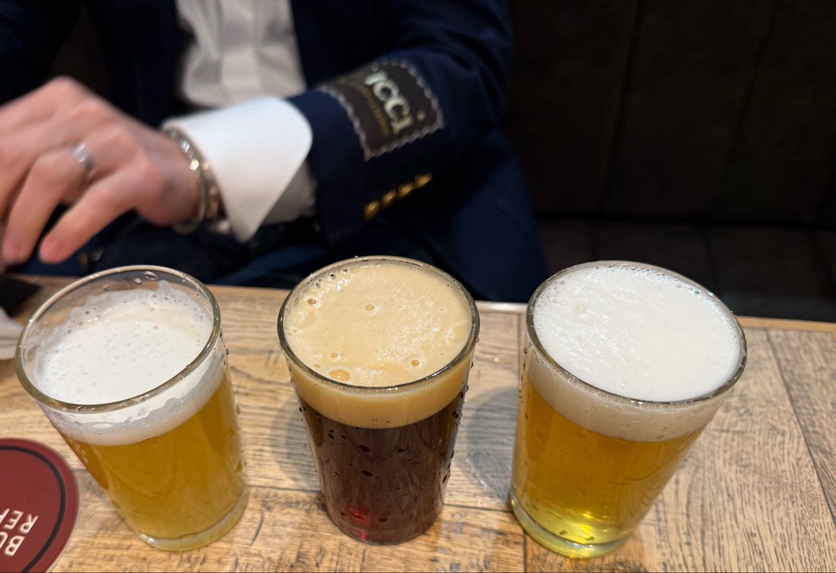 Happy Mania tweet media