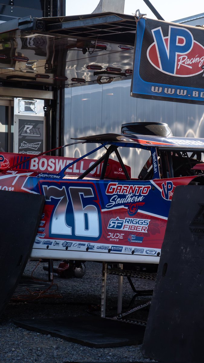 TheSouthernOut's tweet image. Little wallpaper Wednesday for yall! 

#WallpaperWednesday #dirtracing #racing