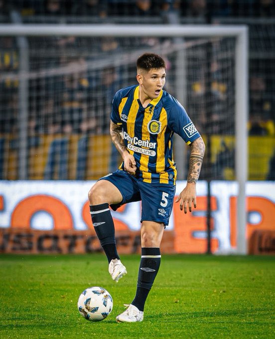 𝙈𝘼𝙓𝙄 tweet media