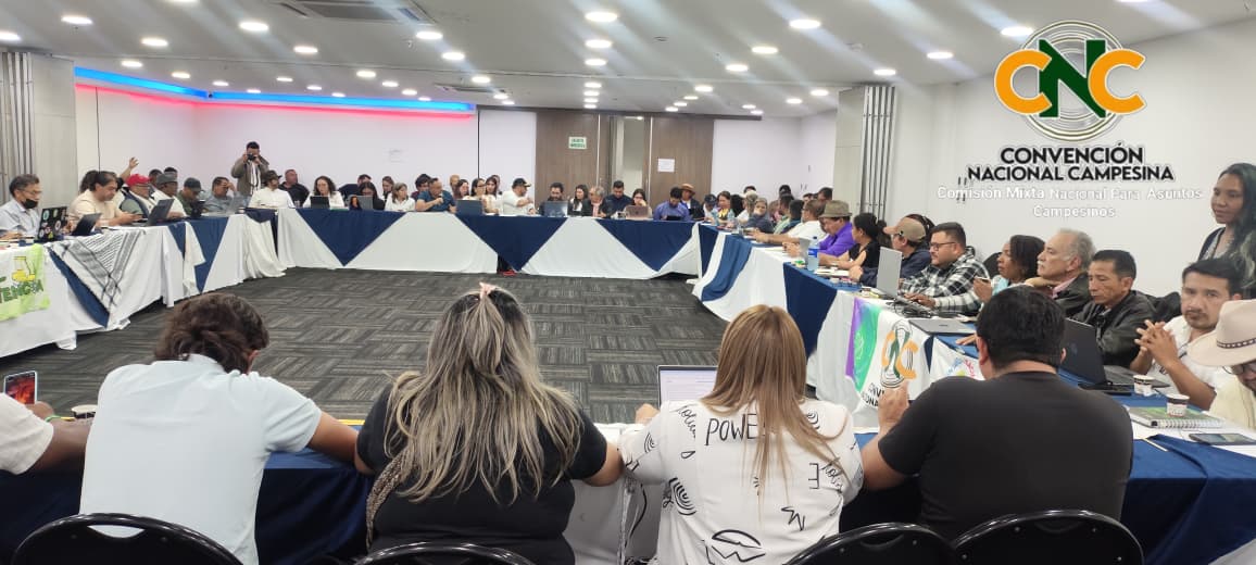 CN_Campesina's tweet photo. Este encuentro permitirá evaluar avances, revisar el cumplimiento de compromisos y definir una ruta estratégica para el segundo semestre del año. La socialización de los informes de las tres subcomisiones fortalecerá la articulación institucional. https://t.co/8DaLLHTk3u