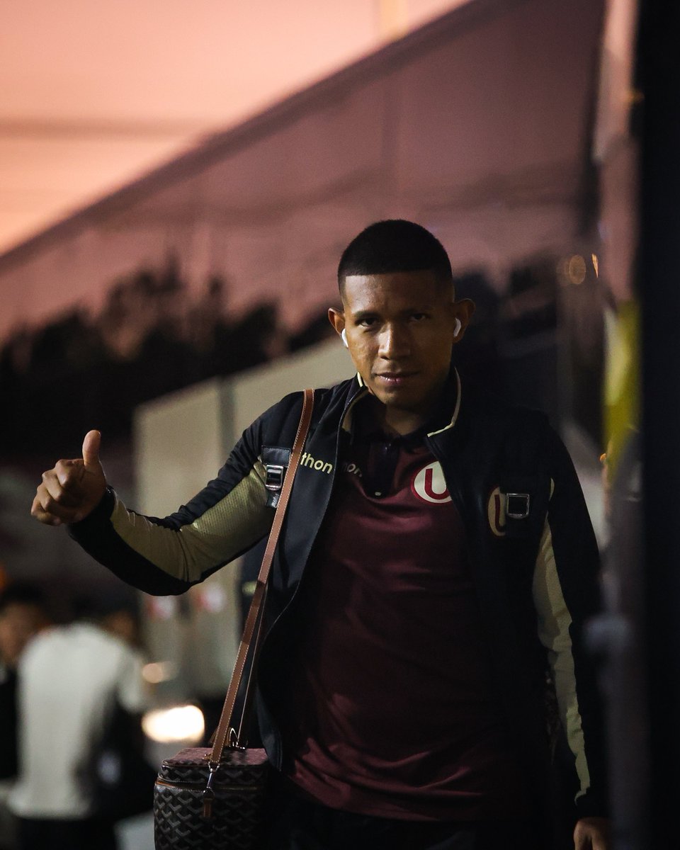 Universitario tweet media