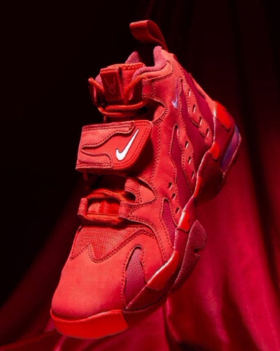 KicksUnderCost's tweet photo. Nike Air DT Max 96 'Love Letter to Connie' are on sale for $89

No code needed, click here to order-> https://t.co/T6dQ1oGyXN https://t.co/uFS87RLrIP