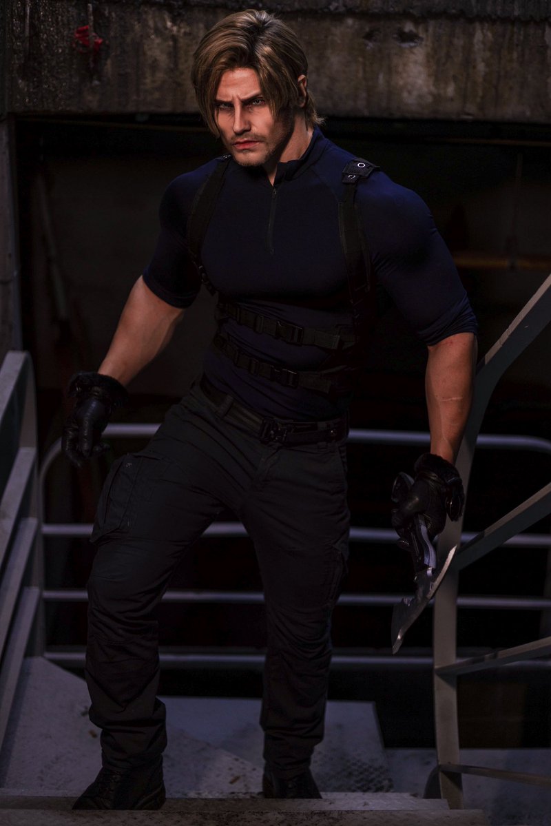 T A R Y N tweet media