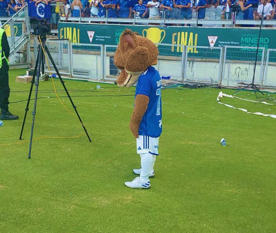 tomamo gol faltando 1 minuto pro jogo acabar
