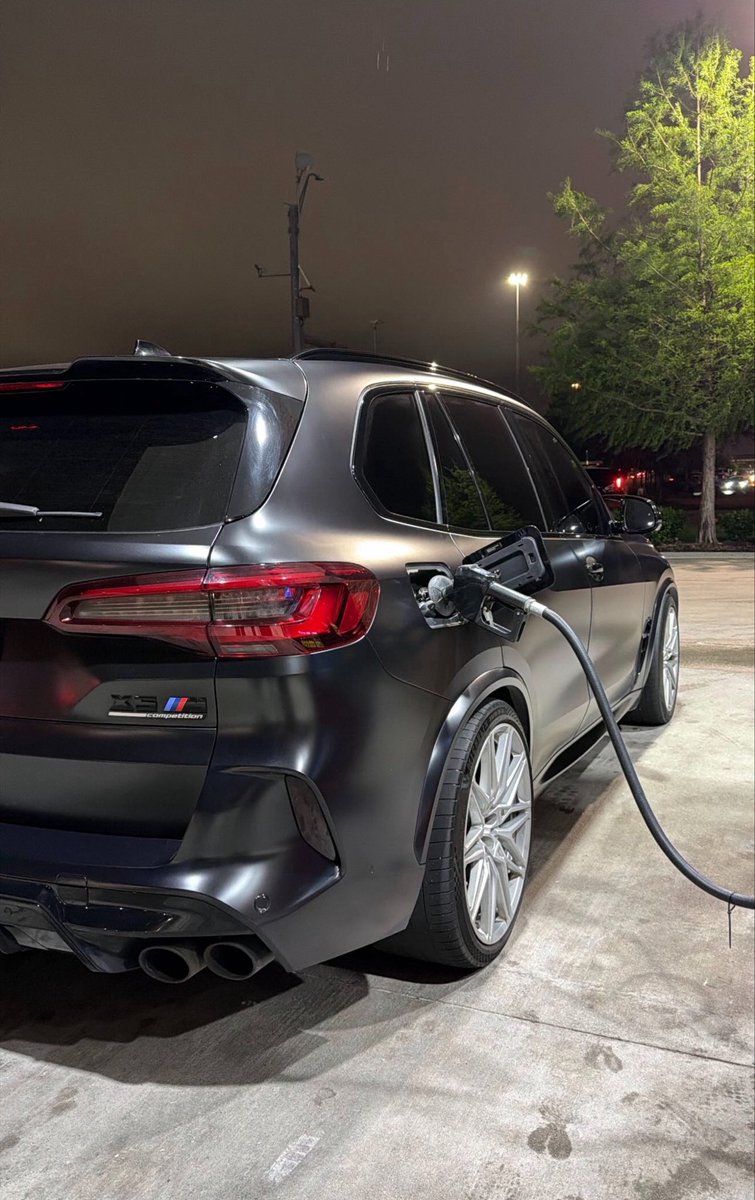 Zachology tweet media