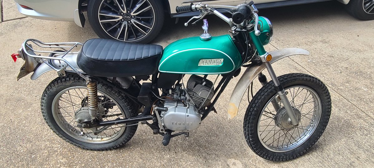 It's the same for vintage bikes. Only old people really care about these old machines, so if young people aren't interested they'll eventually find their way to the trash. But passionate people are everywhere, willing to give them a second chance.