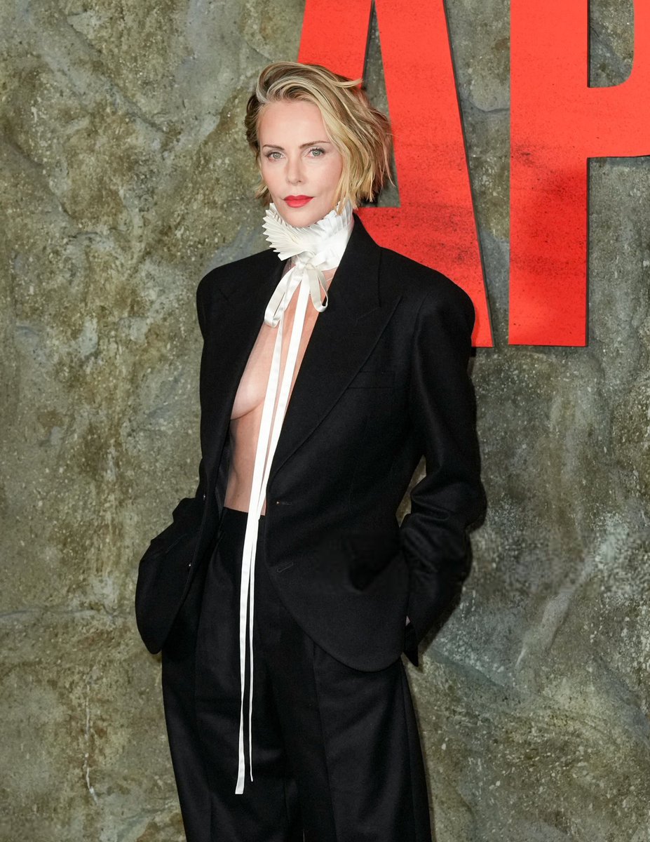 charlize completionist tweet media