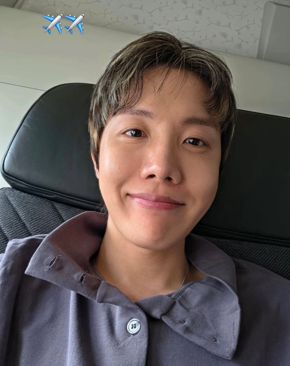 [📸] new photo of j-hope via weverse

#jhope #제이홉 #방탄소년단제이홉