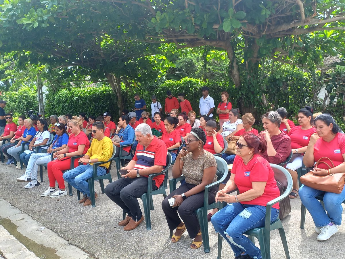 lrmt66's tweet photo. #Yaguajay #EMPROVA Vanguardia Nacional OCHO VECES, tres consecutivas. Gracias a ustedes. https://t.co/s9JkFMRVrA