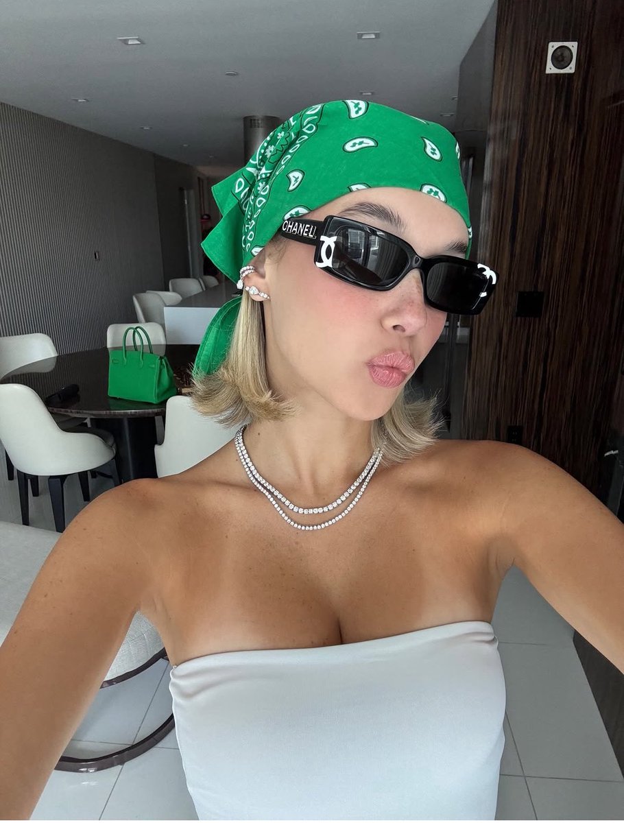 billionaire evan kate tweet media