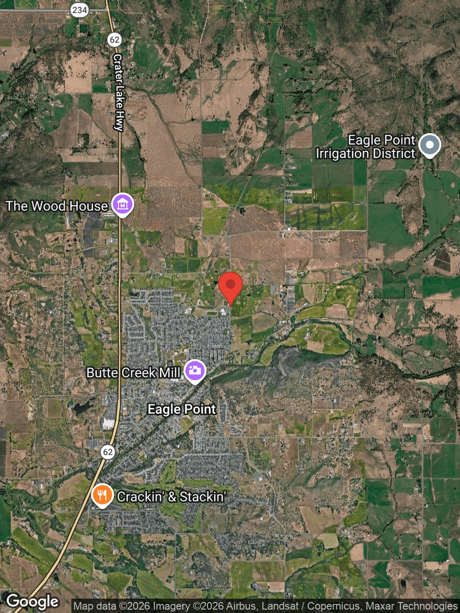 sofirewatch's tweet image. #JCFD3: Smoke investigation reported at 5:05:06 PM at 500 REESE CREEK RD, EAGLE POINT, OR. #OR #Fire #RogueValley #SouthernOregon google.com/maps/search/?a…