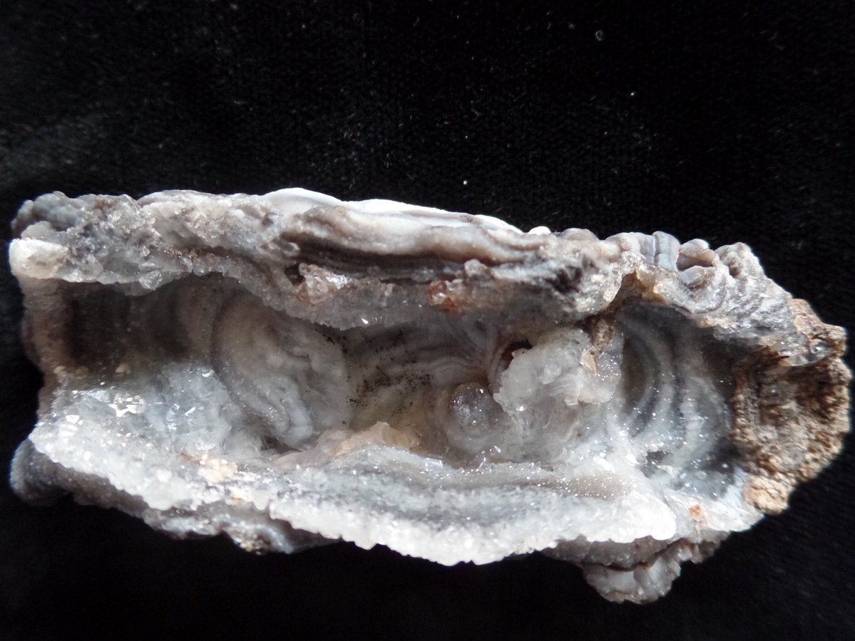 NomadSprtJewlry's tweet image. This is #chalcedony from Brazil 🇧🇷 Feel free to like, comment, share, follow ☮️❤️😃 Visit our Etsy shop to view our selection. Here’s the link:

nomadicspiritjewelry.etsy.com

#gem #gems #gemstone #gemstones #mineral #minerals #rock #rocks #stone #stones #crystal #crystals #jewelry