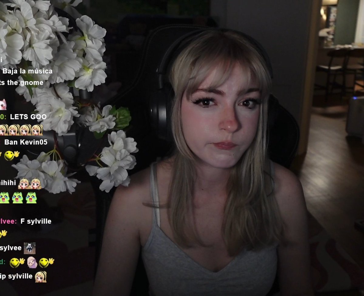 Sofi :) 🔸️ tweet media