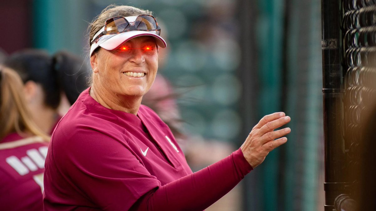 TJ_Pittinger's tweet photo. .@FSU_Softball has won 8 of their last 9 against UF. https://t.co/j16Z2zlEQL