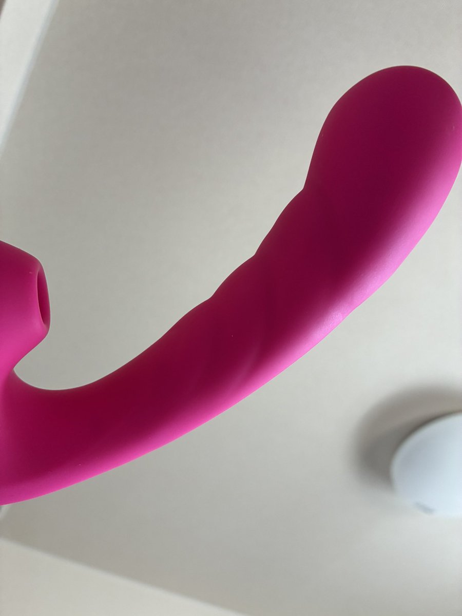 🄽🄾🄽 tweet media