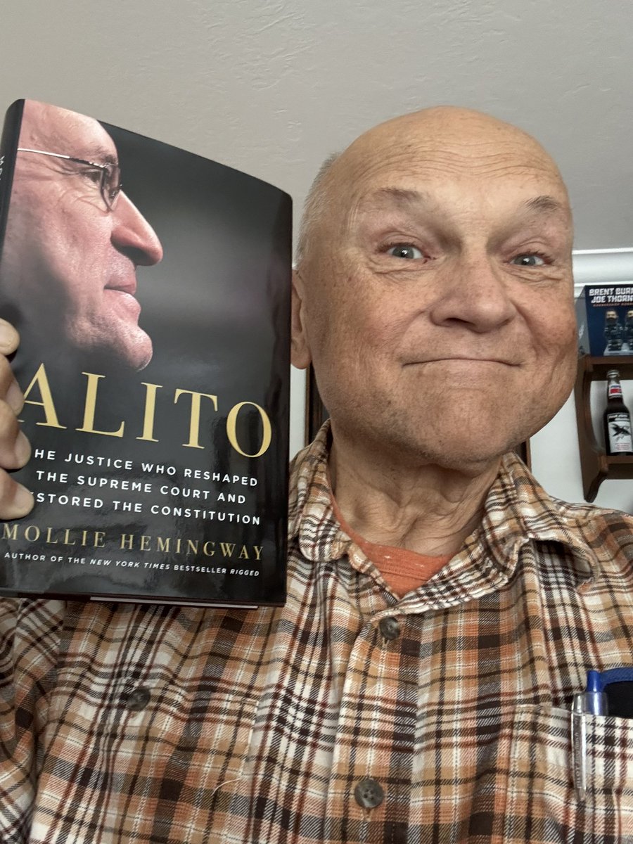 sadbucek's tweet photo. @MZHemingway My next read! https://t.co/qZbTovOxPx