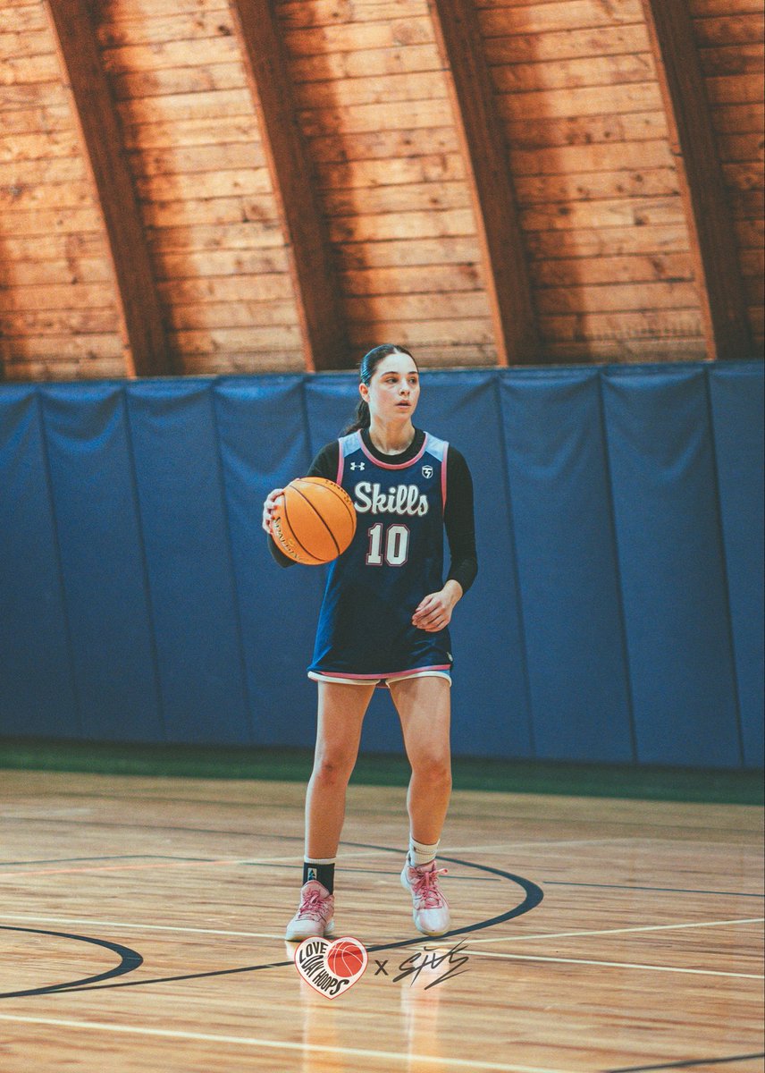 TS_Hoops's tweet photo. Coaches, if you’re looking for an athletic guard who can defend &amp; put the ball in the basket, Angelica Visceglia (@avisceglia10) is who you should take a look at. 5’5, 3.5 GPA (honors classes), inserted in Sports Medicine, Kinesiology or PT 

Give her a follow to stay up to date https://t.co/sOKMtqqJbQ