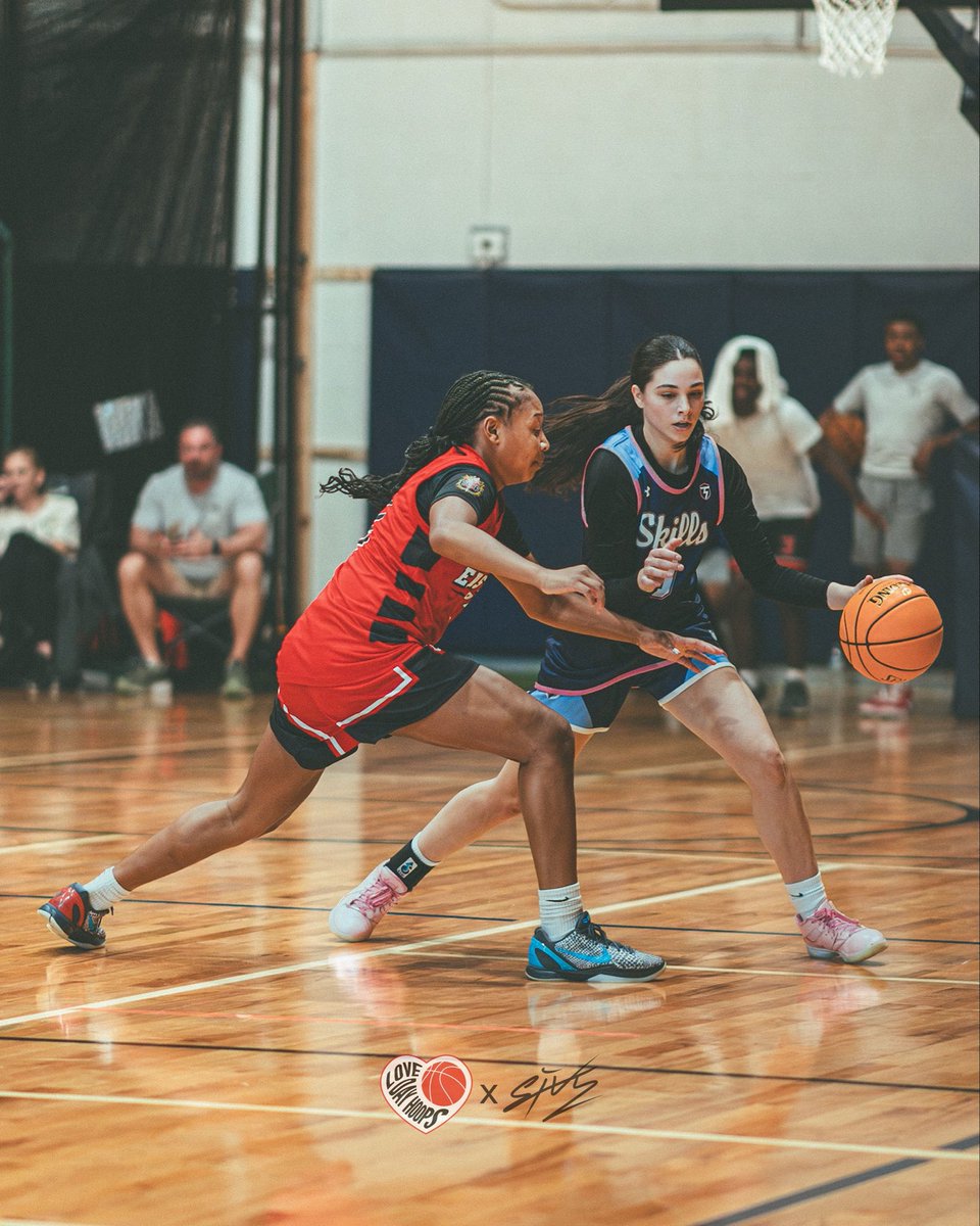 TS_Hoops's tweet photo. Coaches, if you’re looking for an athletic guard who can defend &amp; put the ball in the basket, Angelica Visceglia (@avisceglia10) is who you should take a look at. 5’5, 3.5 GPA (honors classes), inserted in Sports Medicine, Kinesiology or PT 

Give her a follow to stay up to date https://t.co/sOKMtqqJbQ