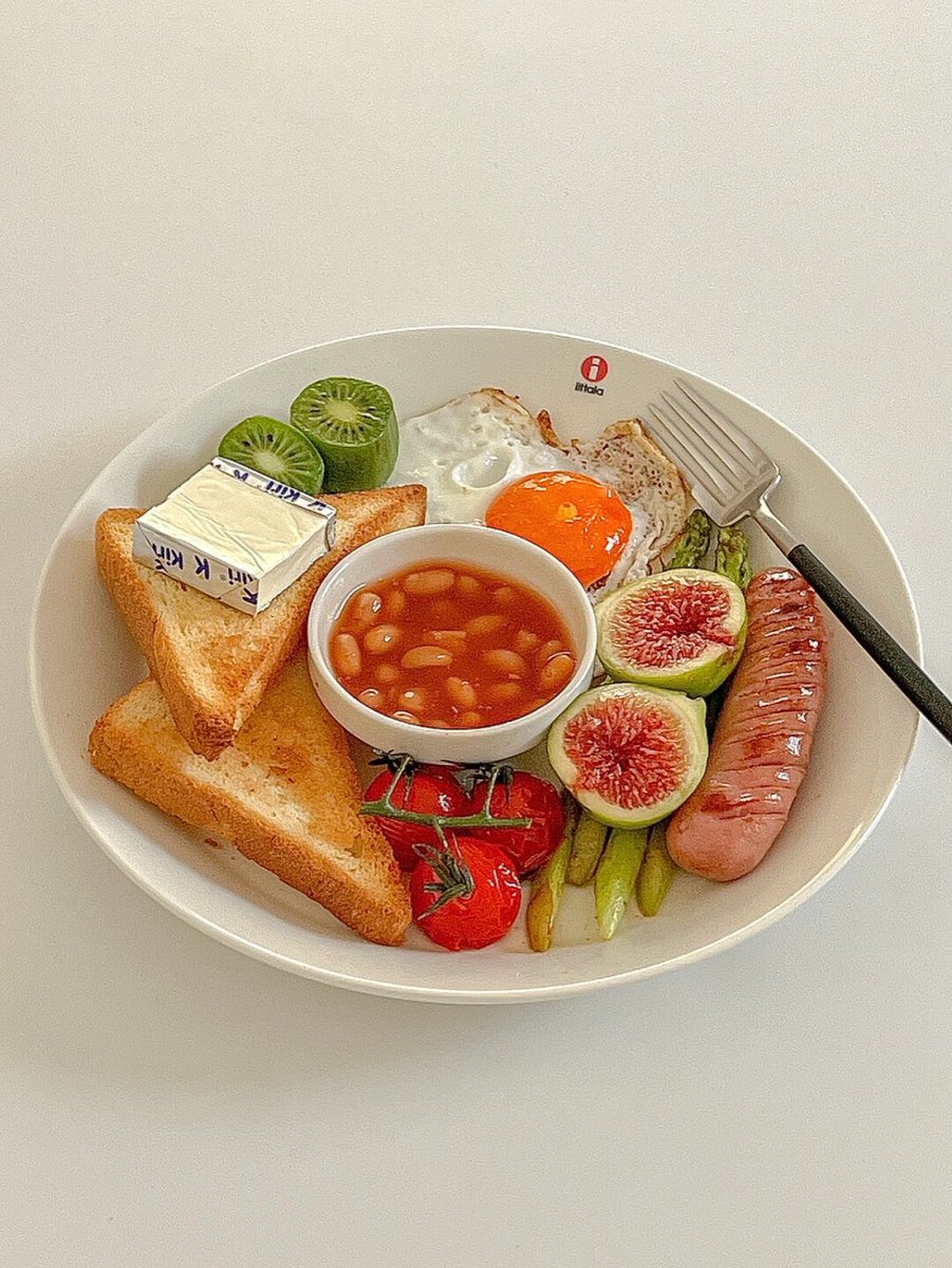 김채리 tweet media