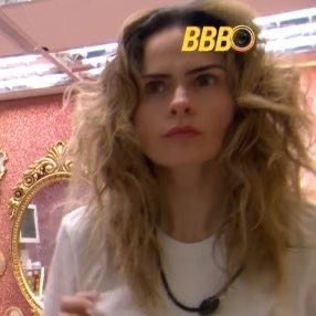 as falas absurdas da Solange não se surpreendeu…