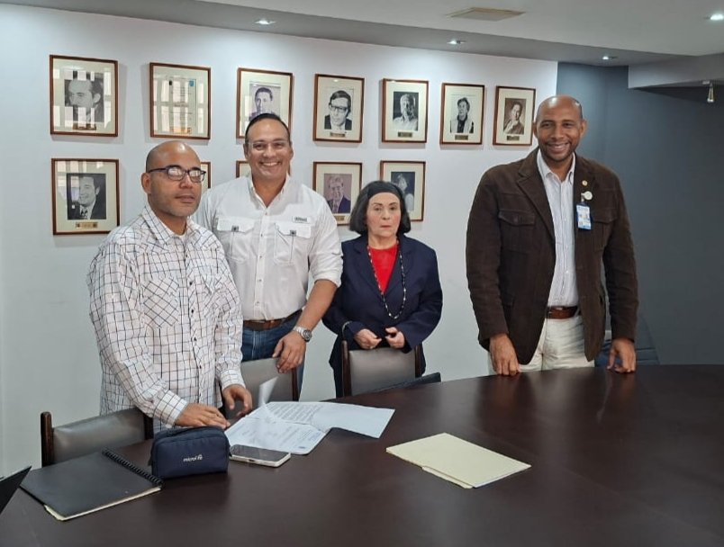 𝑯𝒆𝒏𝒓𝒚 𝑨𝒍𝒃𝒆𝒓𝒕𝒐 𝑹𝒐𝒅𝒓í𝒈𝒖𝒆𝒛 tweet media