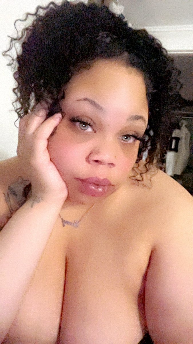 Sunny_Delyte's tweet image. Okay I'm here wassup 
#ohboy #columbuslesbian #single #wlw