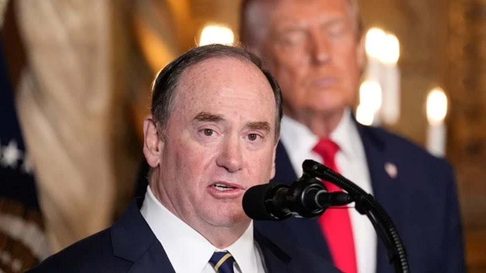 #URGENTE🚨 

El secretario de MARINA DE GUERRA de EEUU, JONH C. PHELAN renunció inesperadamente a su cargo al parecer por diferencias irreconciliables con el secretario de guerra PETE HEGSETH