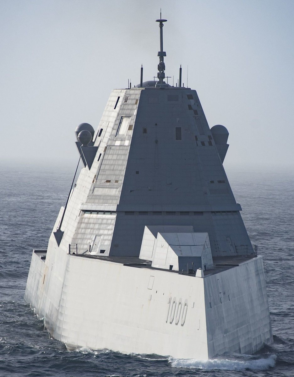USAS_WW1's tweet image. #UFOs #UFOTwitter #USNavy: How would a civilian seeing the US Navy's DDG 1000 Zumwalt ~1990 explain this as anything but alien? In sadder news, a fire broke out on Zumwalt last night at her Pascagoula, Mississippi pier injuring three sailors. One hospitalized.