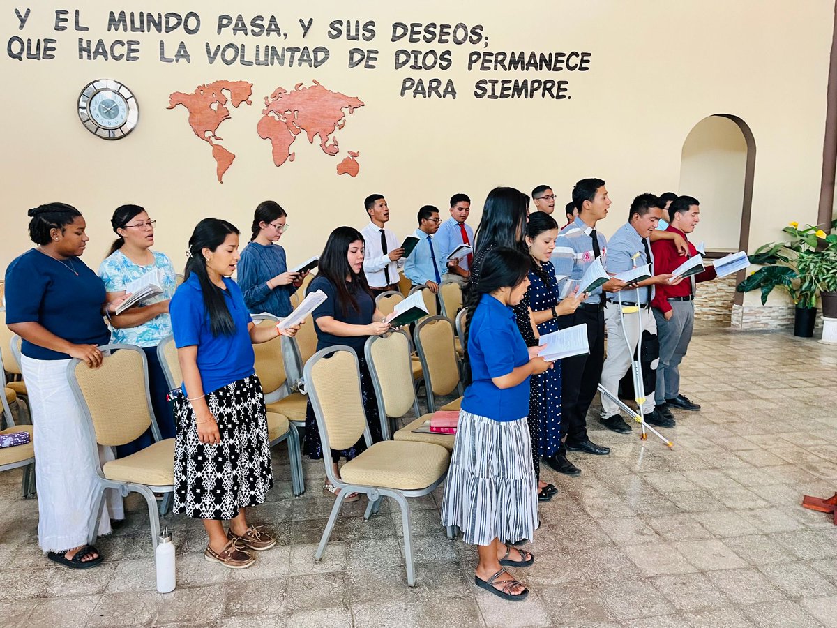 sbnv_edu's tweet image. Damos gracias por la alta calidad de música sagrada que desarrollan y practican nuestros seminaristas en #SBNV

#MusicaSagrada #Calidad