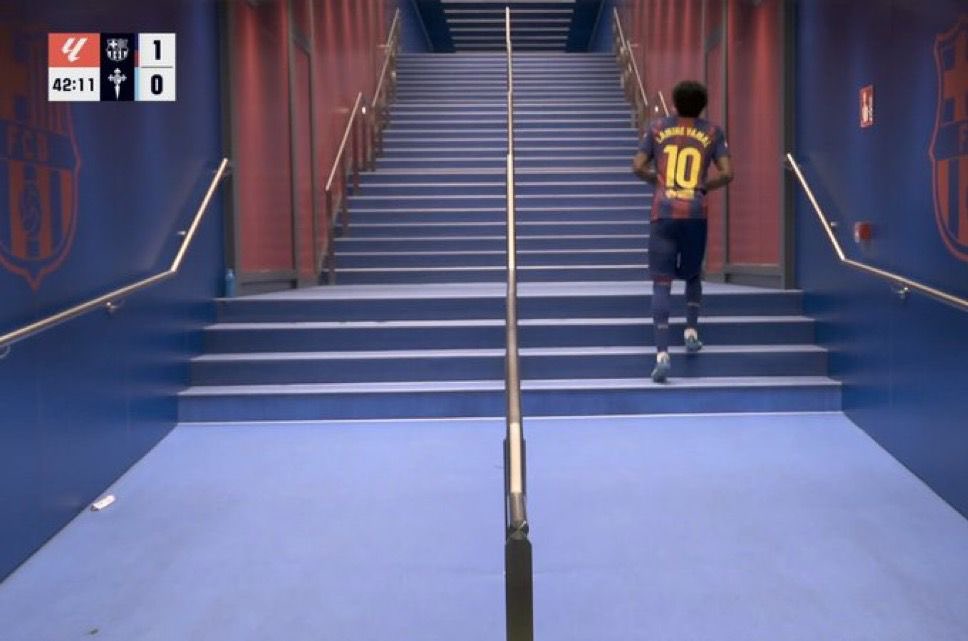 infoessentiel00's tweet image. Lamine Yamal s’est blessé aux ischio-jambiers lors de la victoire du FC Barcelone face au Celta Vigo. L’international espagnol de 18 ans est sorti juste après avoir transformé un penalty. De nouveaux examens médicaux sont attendus ce jeudi.   
#IEP #Sport