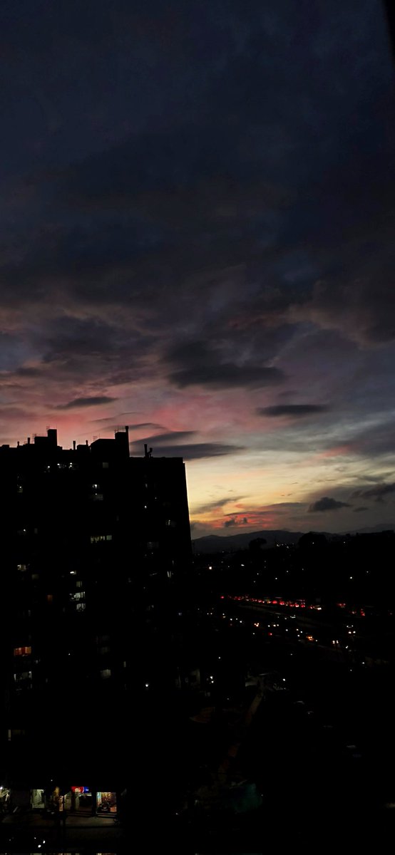 Closseetome's tweet image. Tardecitas rolas.

#Bogota #sunsetlover