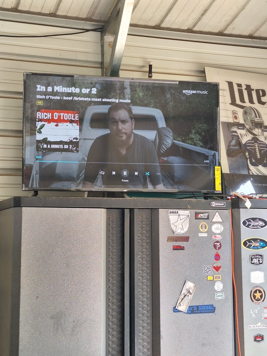 Smoking some wiinnnggss with some good music <a href="/RichOToole/">Rich O'Toole</a>