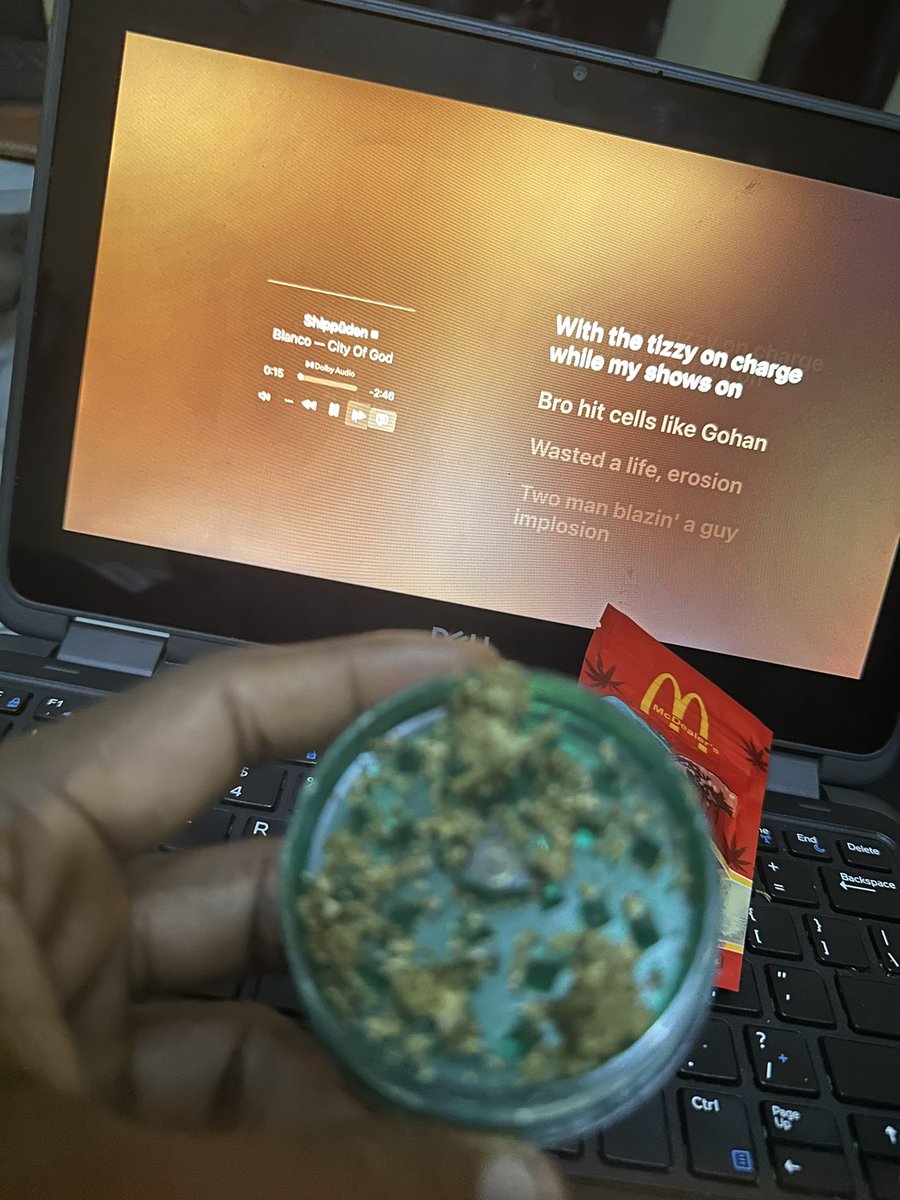 cedathewiper_'s tweet photo. Up and smoking weed and you ???? https://t.co/oIzar7piUS