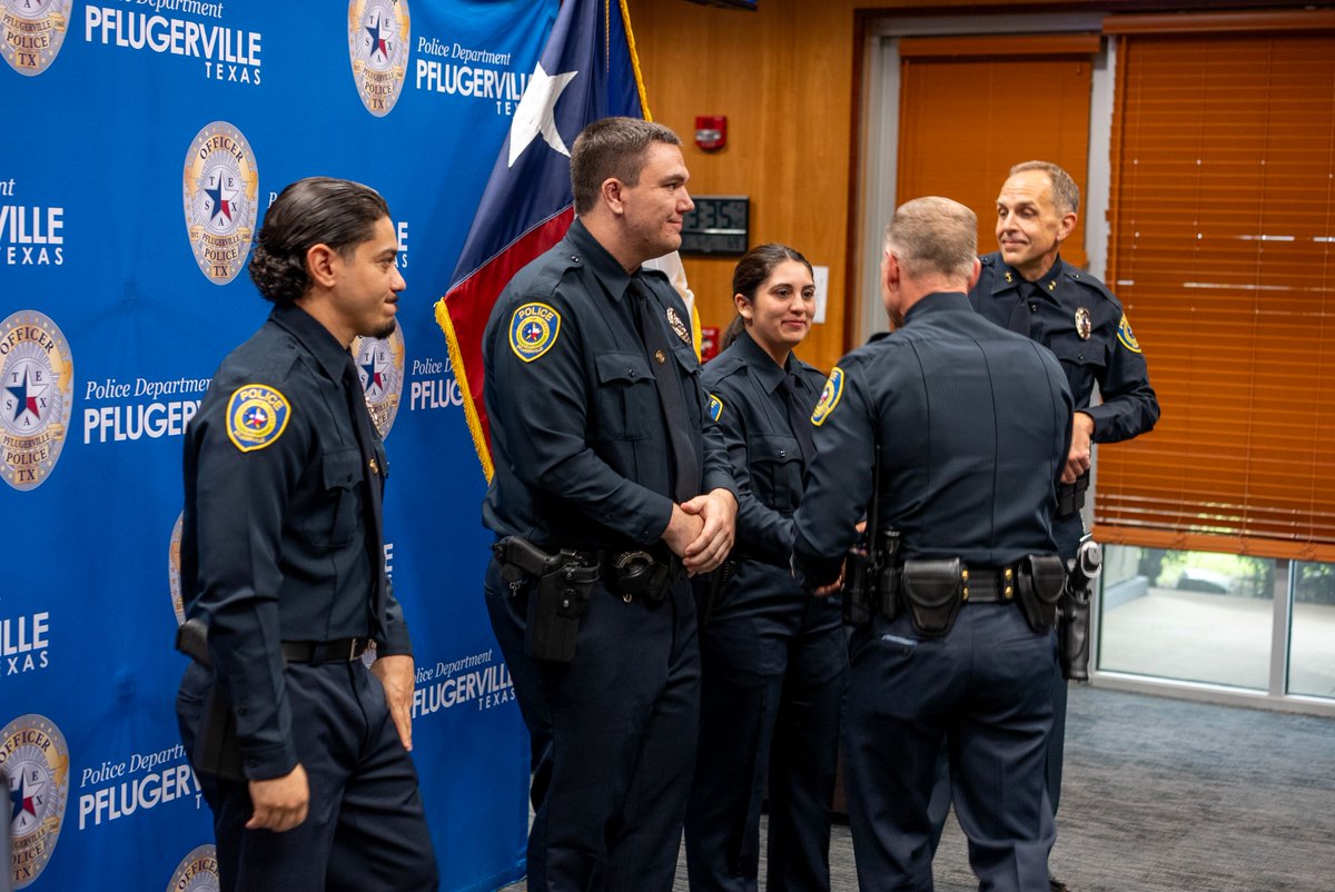 Pf_Police's tweet photo. Welcome Assistant Chief Chris Bakas and officers Brandon Davis, Adam Soto and Kayla Troha to Pflugerville's Pfinest! They took their Oath of Office yesterday surrounded by pfamily, pfriends and colleagues.

📝 Want to join the pforce? Apply now: https://t.co/5HgNLLoFG8 https://t.co/I8bcybeoJn