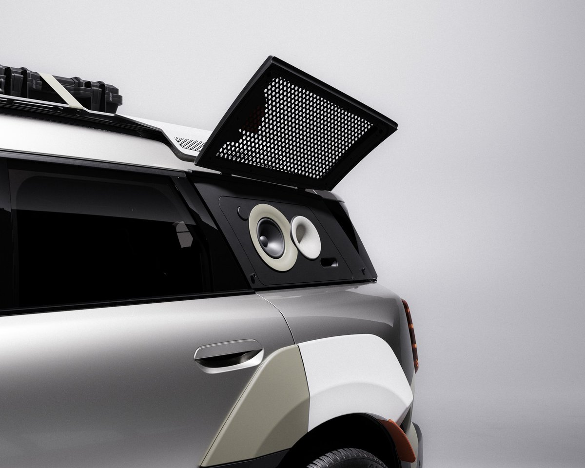CarFlowJP's tweet image. 【MINI x Vagabund: Two One-Offs combining adventure attitude and sound culture.】

・「MINI」とオーストリアのデザインスタジオ「Vagabund」がコラボレーション
・「MINI Countryman」をベースにした2台のワンオフ車両を発表
・フェスティバル文化や音楽からインスピレーション

#MINI #Vagabund