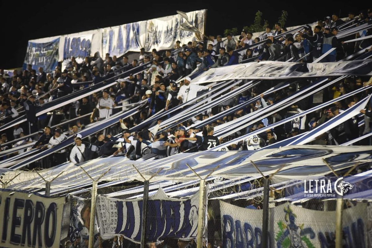SOMOS LA ÚNICA HINCHADA QUE HAY EN LA CIUDAD.

#GELP #CGE 🔵⚪️