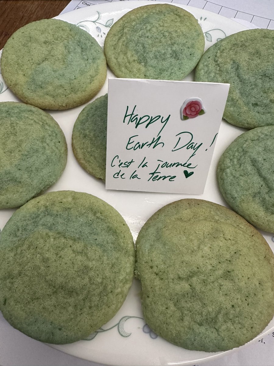 mmedare's tweet photo. We celebrated Earth Day with cookies, a bug hunt and a healthy dose of Vitamin N! @SD41marlborough #togetherisbetter #vitaminN #nature https://t.co/KQf811d8pu