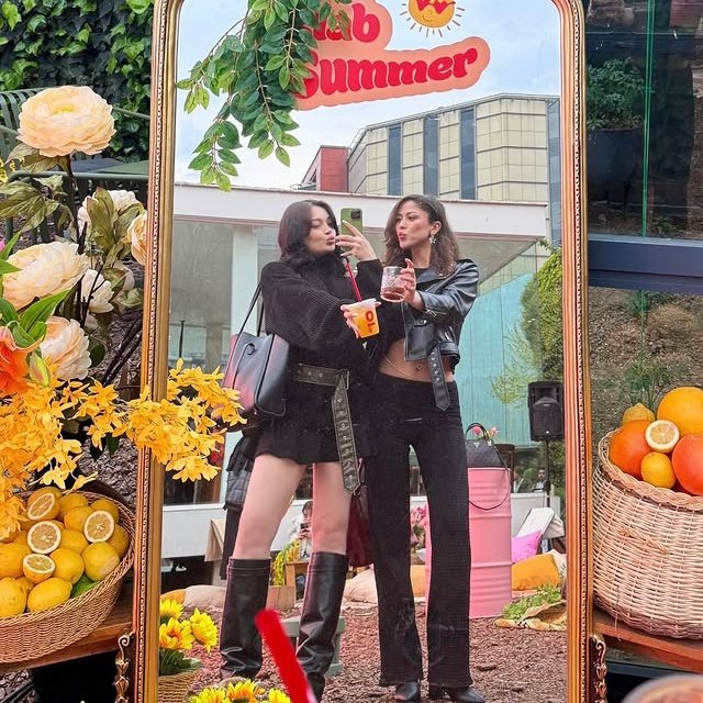 dvhhits's tweet photo. can we get a solo pic in dat fit 🥹 https://t.co/wnkfpuzbnL