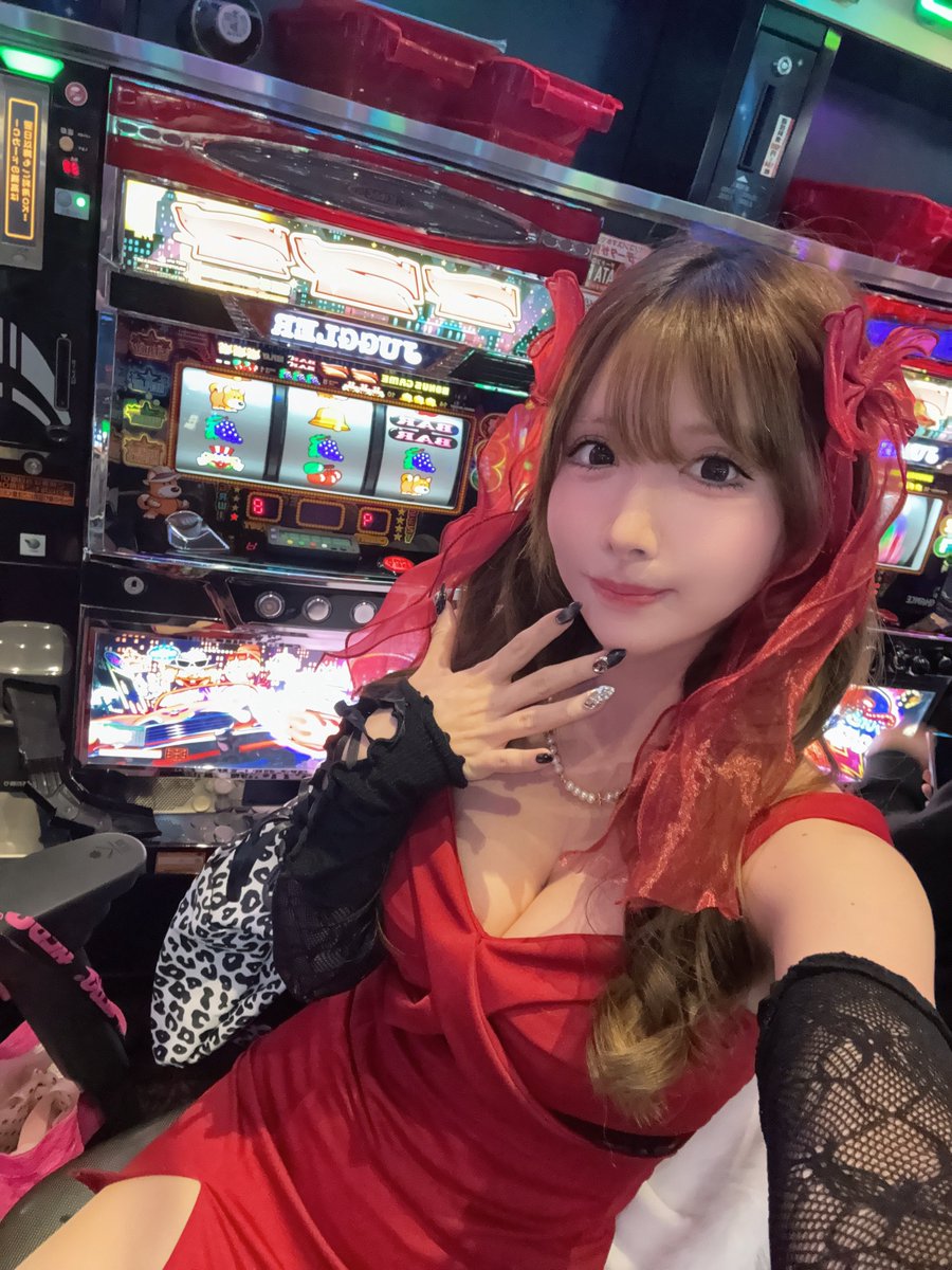 hotaru0426's tweet image. ファンキーとれたぁぁぁあぁあ

ここで朝からジャグラー打てるのいつぶりやろ…

🍎✖️ほたる来店、本日もジャグラー速攻🈵台の立ち上がり最高です🤡📈

#ビッグアップル周南店 
#pr