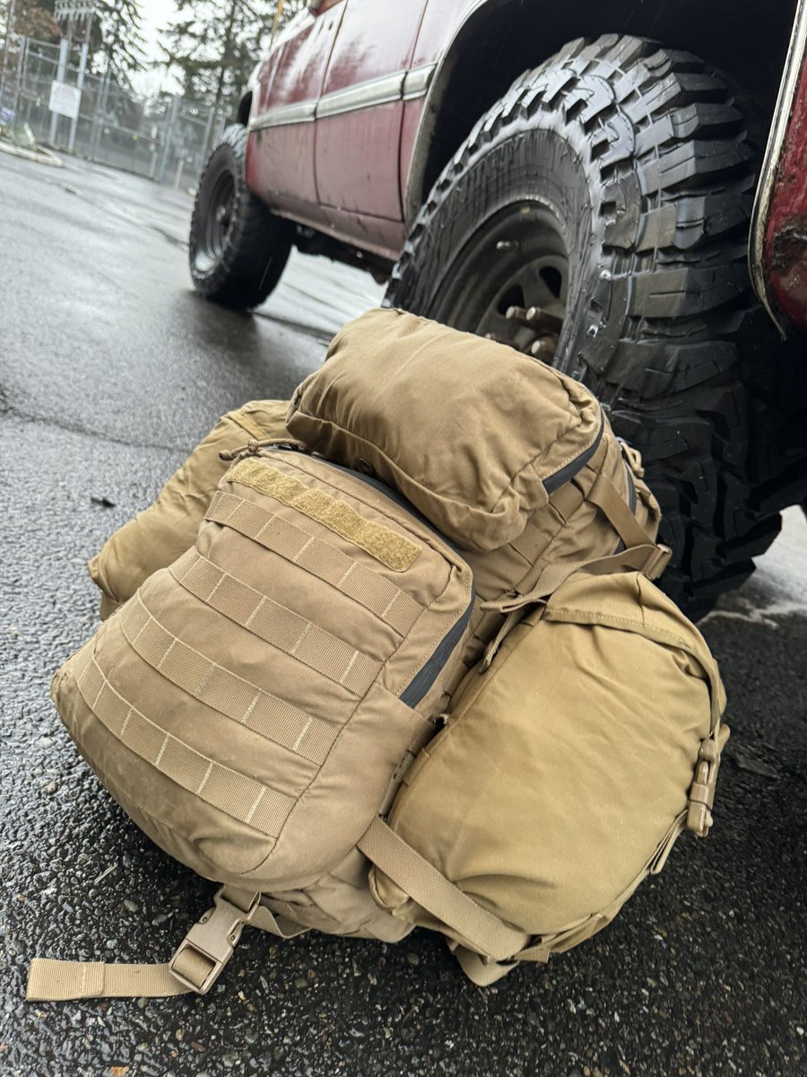 PNWGUERRILLA tweet media