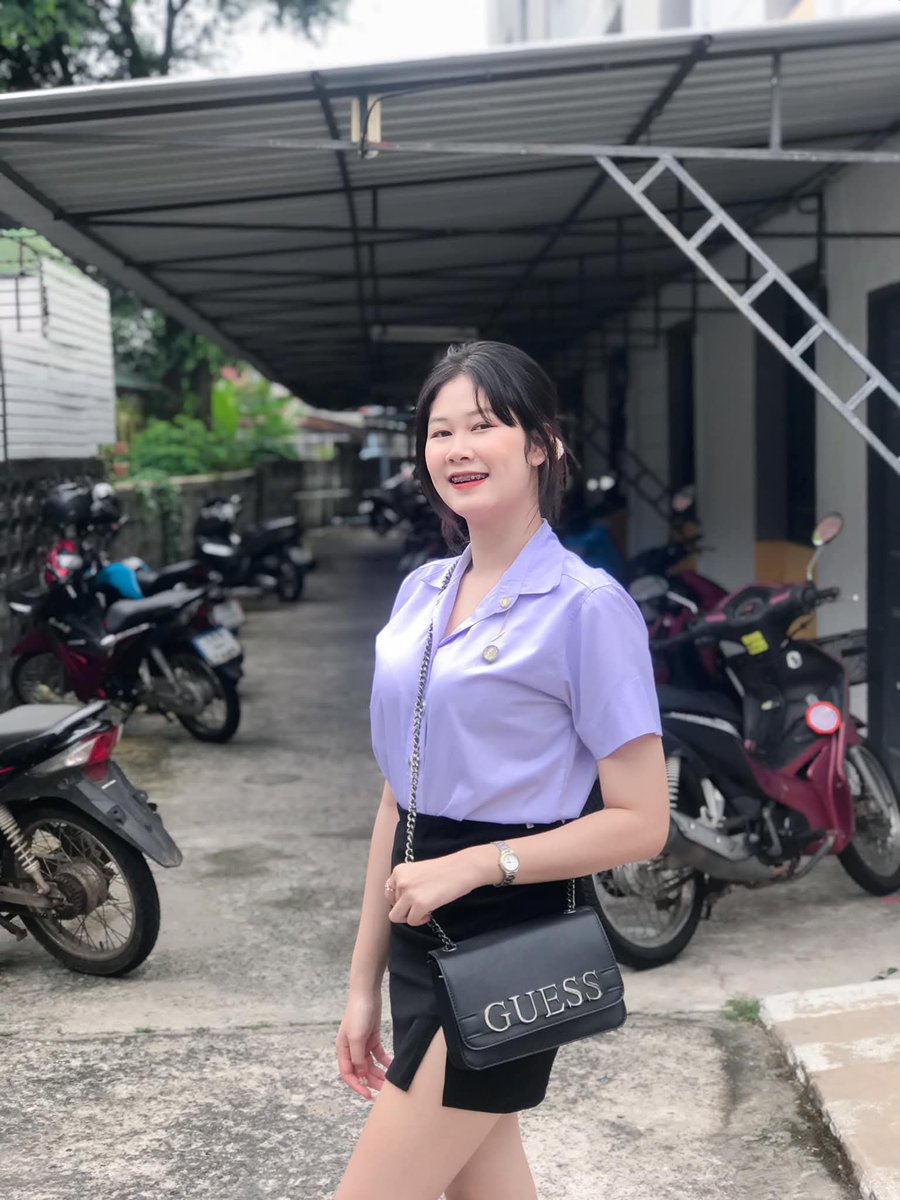 หลังหอมีเรื่อง tweet media