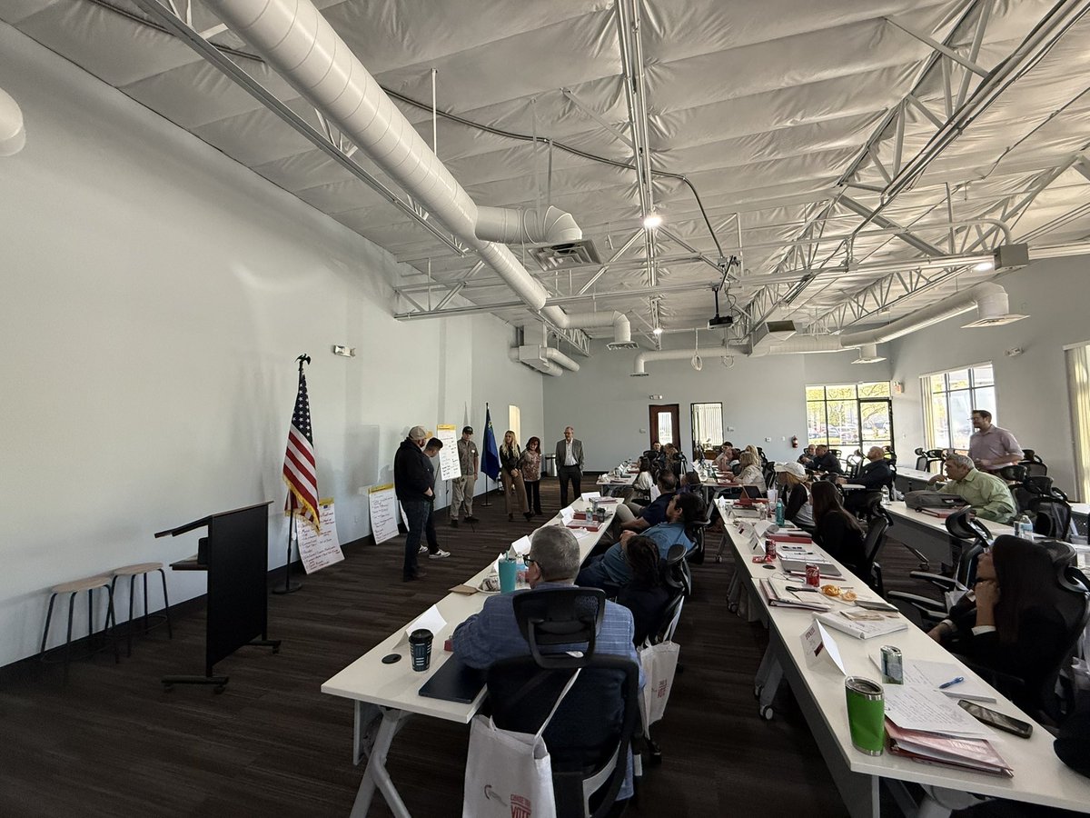 Maxjaslaber's tweet photo. Nevada training day 2 , these future chasers are ready to hit the ground and fight to keep there state out of the hands of the radical left. 🇺🇸 🇺🇸

.@TPAction has some incredible managers and chasers here. We love seeing the love they have for there state! https://t.co/Y24lwpKMRs