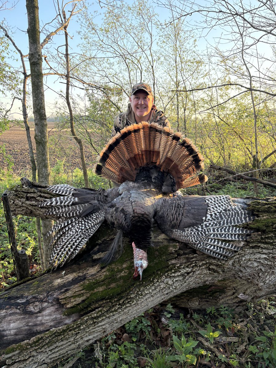 CoachMac_1's tweet photo. Extremely happy with my harvest especially after my choke job last year ๐คฌ
Turkey hunting is so difficult but we got it done today
Letโs Go
#FirstTurkey
#Easterns
#Benelli
#Mounts https://t.co/FmvFeKxoeS