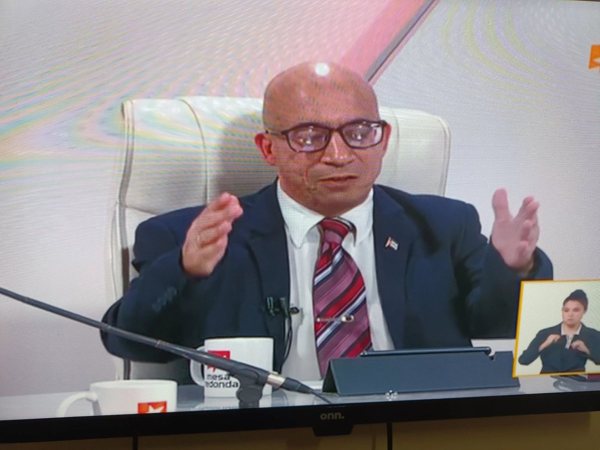 Cierto que continuamos con los molestos apagones, pero fue muy amplia, profunda y esperanzadora la intervención del Ministro de Energía y Minas en la Mesa Redonda, el camino es correcto y poco a poco saldremos adelante. VAMOS CON TODO. #FidelVive #CubaVencerà #MiFirmaPorLaPatria