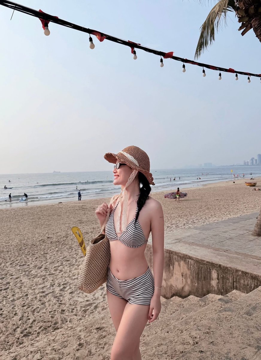 Con chó Cái Lồn To (Huyền Anh) tweet media