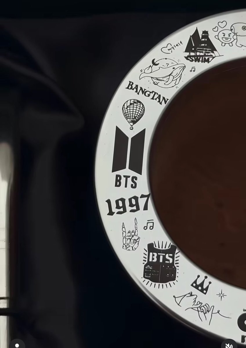 julita 🇦🇷 VA A VER A BTS x2 tweet media