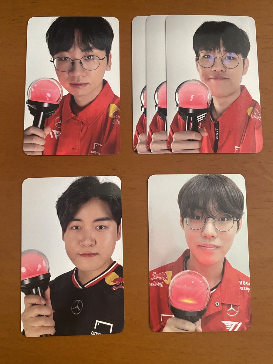 springfallph's tweet photo. UP - may remaining hg pcs pa ako from last year Doran Oner Guma Php 500 each  / Cloud Php 250

can combine ship with any order! https://t.co/awx4bMdfyX